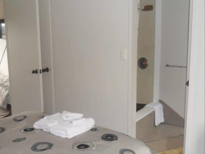 Apartamento Barrington House Lago Taupo Exterior foto